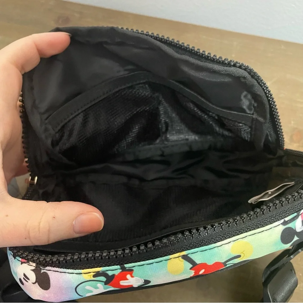 SOLD Disney Mickey Belt Bag/Fanny Pack - Picture 6 of 9